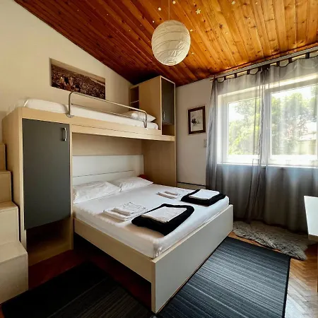 Apartment Dijana Makarska