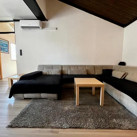 Apartment Dijana Makarska